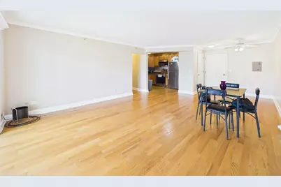2210 S Goebbert Road #226, Arlington Heights, IL 60005 - Photo 7