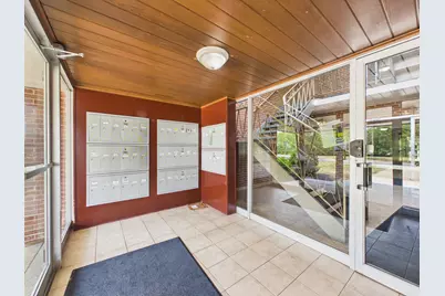 2210 S Goebbert Road #226, Arlington Heights, IL 60005 - Photo 31