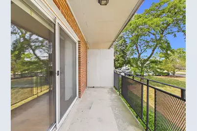 2210 S Goebbert Road #226, Arlington Heights, IL 60005 - Photo 23