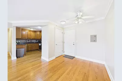 2210 S Goebbert Road #226, Arlington Heights, IL 60005 - Photo 9