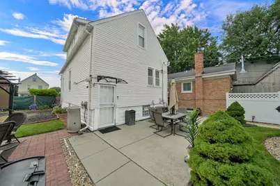 1410 Clarence Avenue, Berwyn, IL 60402 - Photo 19