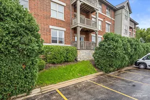 267 E Railroad Ave, Bartlett, IL 60103 - Photo 27