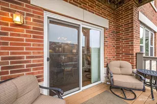 267 E Railroad Ave, Bartlett, IL 60103 - Photo 23
