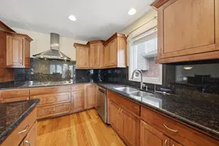 11758 S Ave J, Chicago, IL 60617 - Photo 5