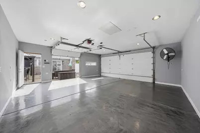 11758 S Avenue J, Chicago, IL 60617 - Photo 25