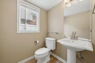 11758 S Ave J, Chicago, IL 60617 - Photo 15