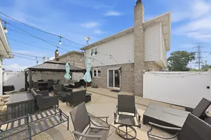 11758 S Ave J, Chicago, IL 60617 - Photo 23