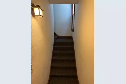 303 W Spring Street, Freeport, IL 61032 - Photo 9