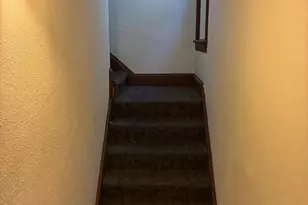 303 W Spring St, Freeport, IL 61032 - Photo 9