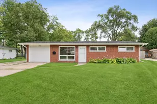306 Harmony Dr, North Aurora, IL 60542 - Photo 1