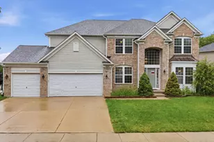 906 Blue Ridge Dr, Streamwood, IL 60107 - Photo 1