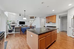 906 Blue Ridge Dr, Streamwood, IL 60107 - Photo 11