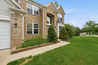 906 Blue Ridge Drive, Streamwood, IL 60107 - Photo 3