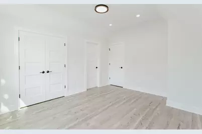 7301 Pensacola Avenue, Norridge, IL 60706 - Photo 15