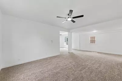 408 N State Street, Gibson City, IL 60936 - Photo 9