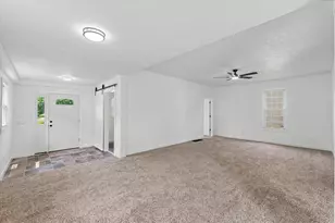 408 N State St, Gibson City, IL 60936 - Photo 5