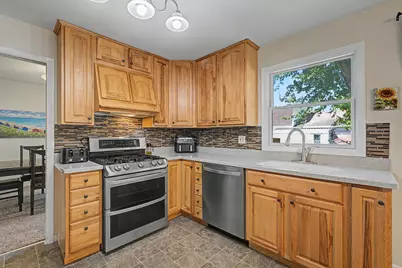 37 Yardley Lane, Schaumburg, IL 60194 - Photo 9
