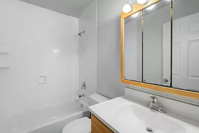 37 Yardley Lane, Schaumburg, IL 60194 - Photo 17