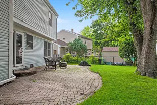 37 Yardley Ln, Schaumburg, IL 60194 - Photo 35