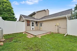 300 Gainesborough Ct, Monticello, IL 61856 - Photo 43