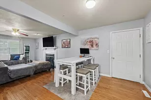 300 Gainesborough Ct, Monticello, IL 61856 - Photo 25