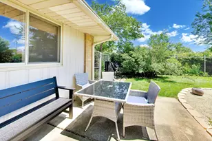 301 Lance Dr, Des Plaines, IL 60016 - Photo 45