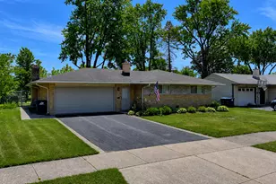 301 Lance Dr, Des Plaines, IL 60016 - Photo 57