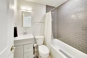301 Lance Dr, Des Plaines, IL 60016 - Photo 15