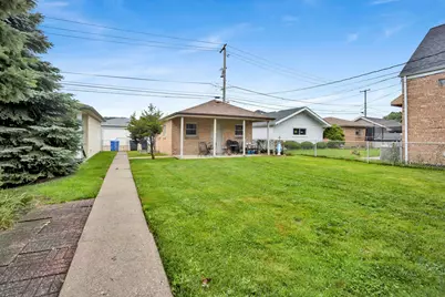 5730 S Oak Park Avenue, Chicago, IL 60638 - Photo 13