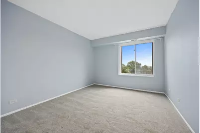 5400 Walnut Avenue #410, Downers Grove, IL 60515 - Photo 13