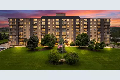 5400 Walnut Avenue #410, Downers Grove, IL 60515 - Photo 1