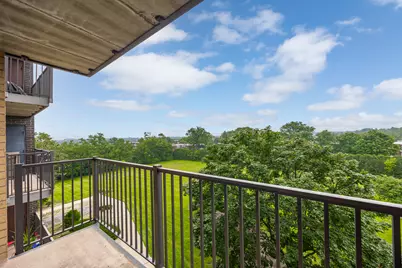 5400 Walnut Avenue #410, Downers Grove, IL 60515 - Photo 9