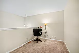 2531 Congress Ave, Aurora, IL 60503 - Photo 9