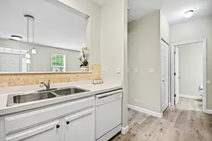 2531 Congress Ave, Aurora, IL 60503 - Photo 7
