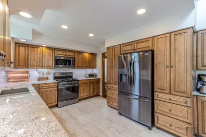 892 Tuneberg Drive, Belvidere, IL 61008 - Photo 7