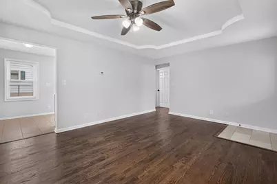 1721 Kelly Avenue, Crest Hill, IL 60403 - Photo 5