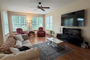 21226 Lily Lake Ln, Crest Hill, IL 60403 - Photo 5