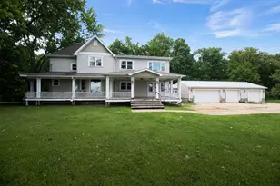 1502 S Galena Ave, Dixon, IL 61021 - Photo 1