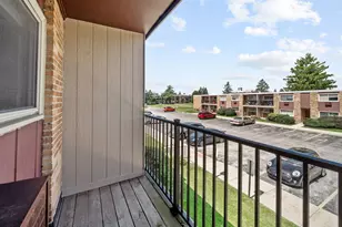 120 Collen Dr, Lombard, IL 60148 - Photo 15