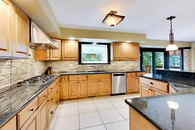 933 Spindletree Avenue, Naperville, IL 60565 - Photo 7