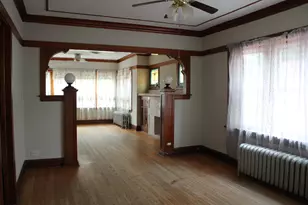 4054 W Oakdale Ave, Chicago, IL 60641 - Photo 5