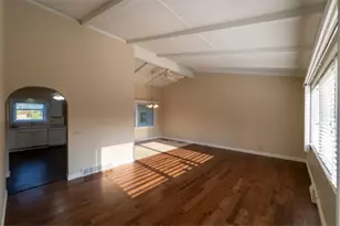 928 Woodland Dr, Rockford, IL 61108 - Photo 3