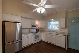 928 Woodland Dr, Rockford, IL 61108 - Photo 7