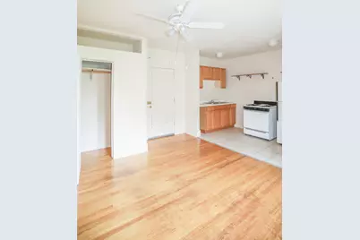 1100 W Roscoe Street #26, Chicago, IL 60657 - Photo 3
