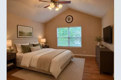 978 Oak Ridge Boulevard, Elgin, IL 60120 - Photo 9