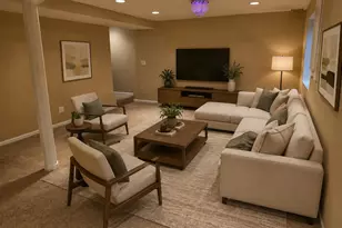 978 Oak Ridge Blvd, Elgin, IL 60120 - Photo 17