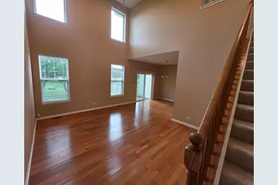 978 Oak Ridge Boulevard, Elgin, IL 60120 - Photo 3