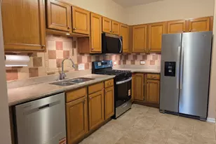 978 Oak Ridge Blvd, Elgin, IL 60120 - Photo 15