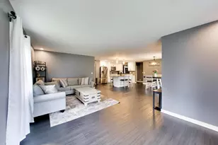 1430 Sequoia Ln, Darien, IL 60561 - Photo 7