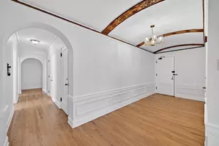 6901 S Oglesby Ave, Chicago, IL 60649 - Photo 9